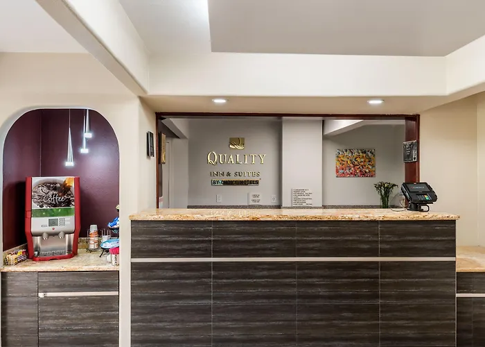 Quality Inn & Suites Capitola By The Sea